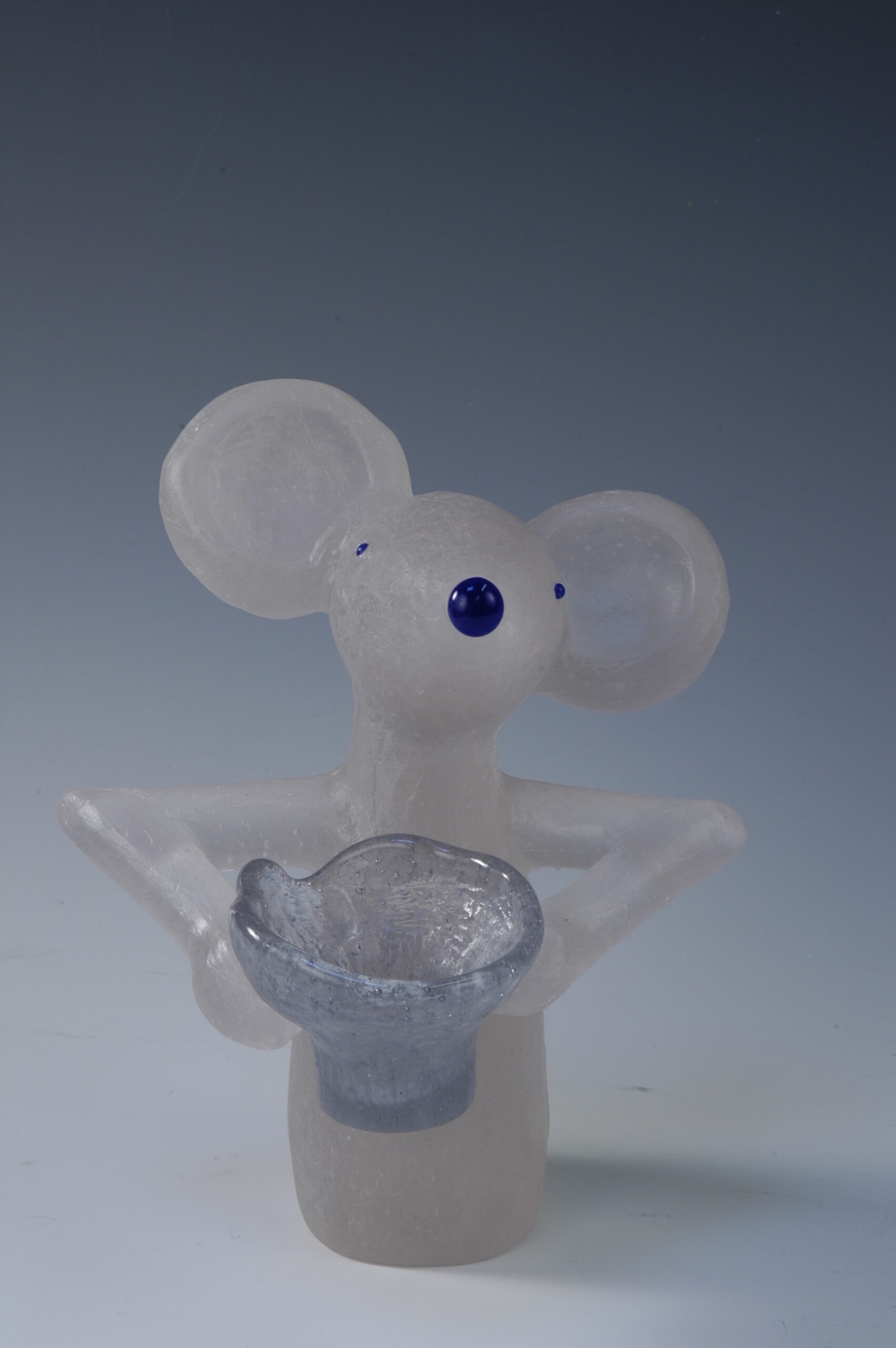 Pink Mouse With Grey Vessel
